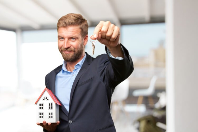 Buying Property & Hiring a Real Estate Agent in New Zealand