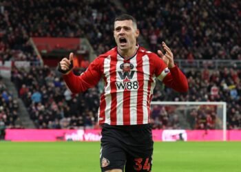 Man-City-Held-by-Sunderland-Arsenal-Extend-Premier-League-Lead