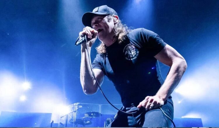 Brad-Arnold-of-3-Doors-Down