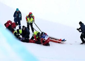 Liu-Jiayu-Injured-in-Dramatic-Snowboard-Halfpipe-Crash-at-2026-Winter-Olympics