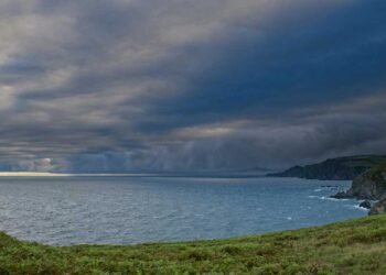 Wild-Weather-Warnings-Sweep-New-Zealand
