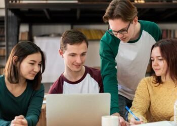 Work-Experience-Becoming-More-Important-Than-Formal-Education-in-New-Zealand