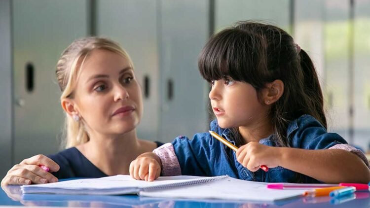 Raising-Bilingual-Children-in-New-Zealand-Benefits-and-Challenges