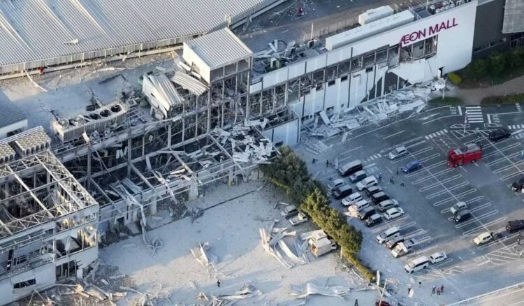 Japan Earthquake: Rescue Teams Continue Search as Death Toll Rises in Kumamoto