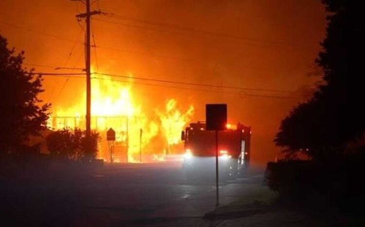 ‘Pretty Scary’ Wānaka Blaze Forces 22 Homes to Evacuate